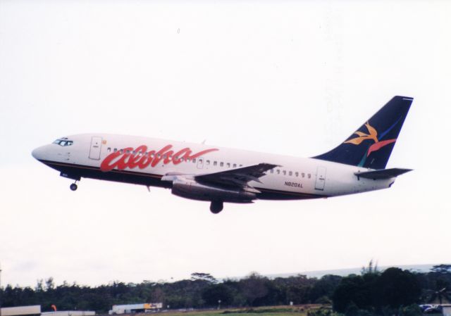 Boeing 737-200 (N820AL) - Hilo Airport, Hawaii