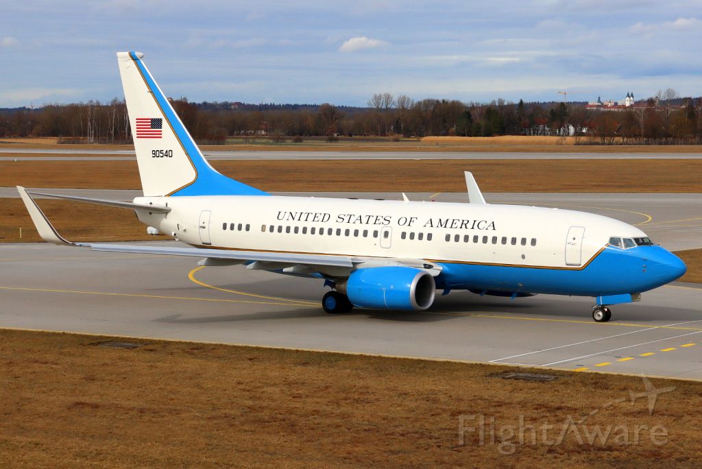 Boeing 737-700 (09-0540)