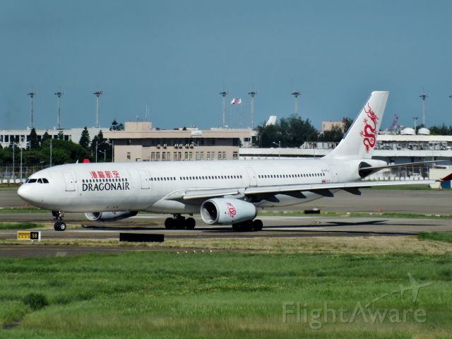 Airbus A330-300 (B-HYJ)