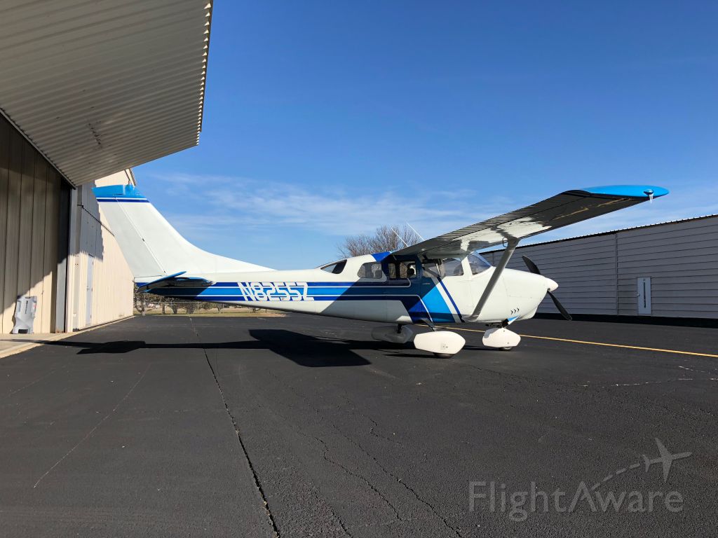 Cessna 205 (N8255Z)