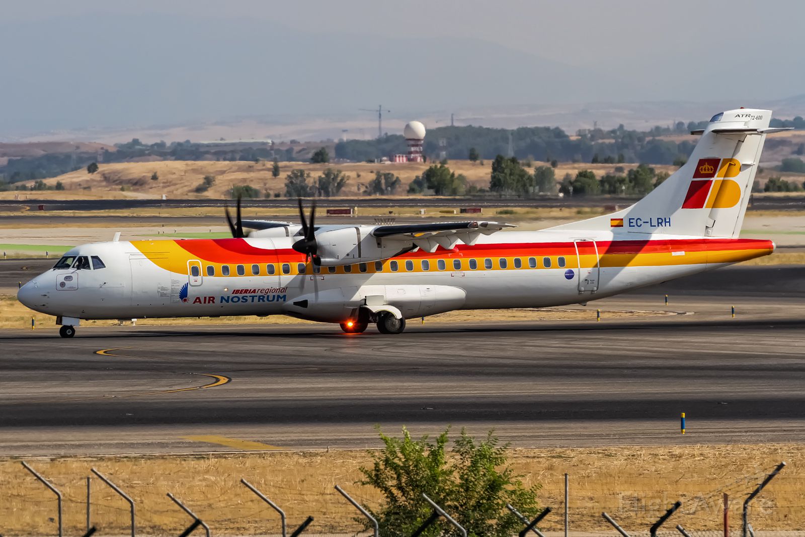 ATR ATR-72 (EC-LRH) - EC-LRH Air Nostrum ATR 72-600 (72-212A) coming in from San Sebastian (EAS) @ Madrid Barajas Airport (MAD) / 21.08.2015