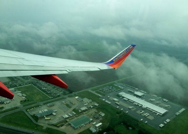 Boeing 737-700 (N291WN) - Cloudy takeoff from KICT