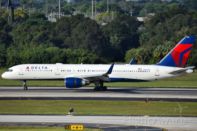 Boeing 757-200 (N536US) - Delta Airlines / Boeing 757-200br /Configuration: 199 Seats (C20/W29/Y150)br /Route: Hartsfield-Jackson (ATL) to Tampa (TPA)