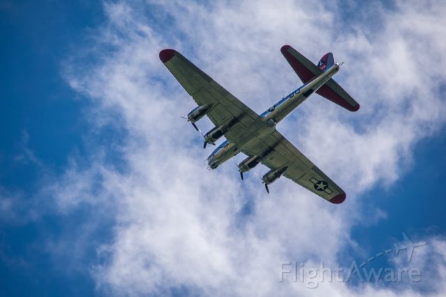 Boeing B-17 Flying Fortress (N3193G) - N3193G B-17 passes over CYCK on a historical flight. On July 16 2014 this aircraft turned 70-years-old, the day it rolled off the assembly. 