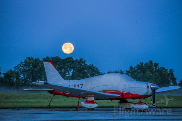 Piper Cherokee (N4161Z) - Full Moon at daybreak KMQS