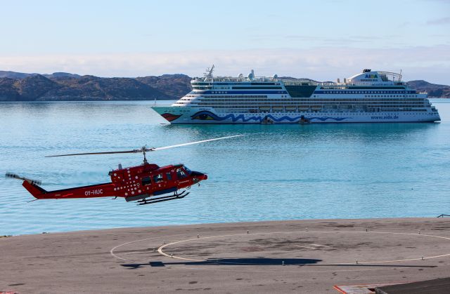 Bell VH-1 (OY-HUC) - touch down in Qaqortoq Greenland