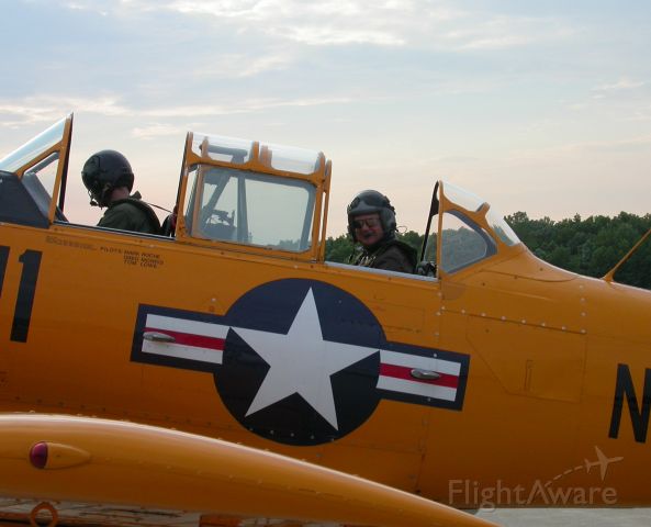 FLY SYNTHESIS Texan (N90735) - A chance to fly a vintage Texan!