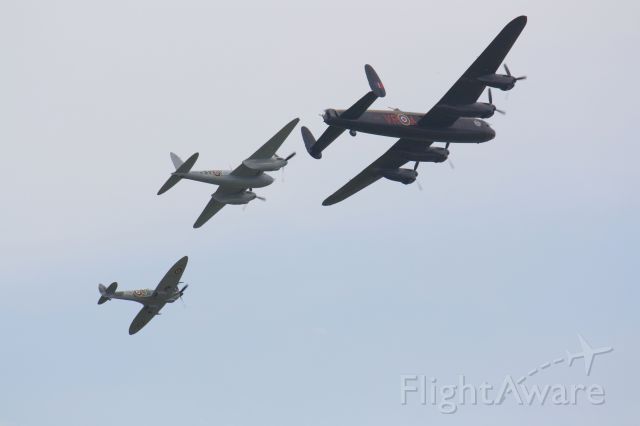 — — - Spitfire,mosquito and Lancaster flying over Hamilton Airshow(CYHM)