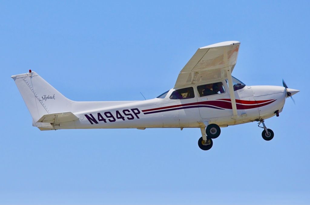 Cessna Skyhawk (N494SP)