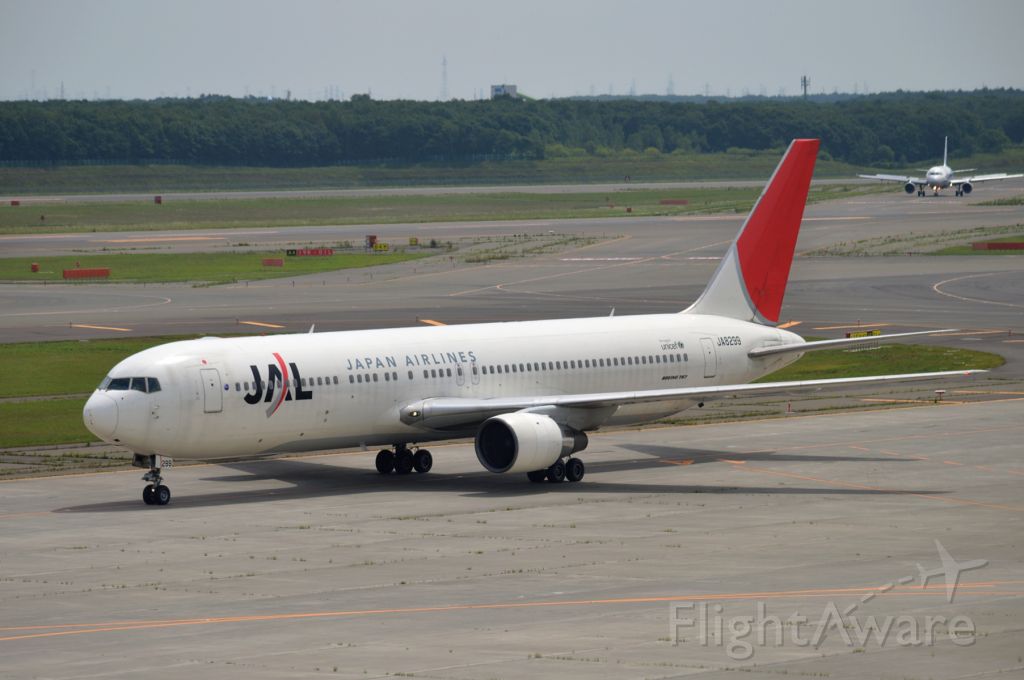 BOEING 767-300 (JA8299) - 2014-08-09