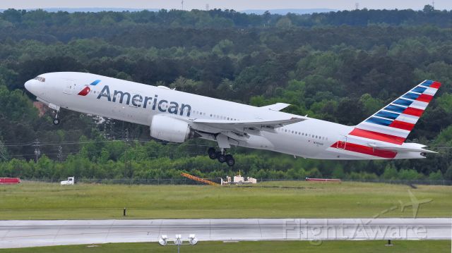 Boeing 777-200 (N780AN) - American Airlines Boeing 777-200 (N780AN) departs KRDU Rwy 23R on 5/04/2019 at 6:27 pm.