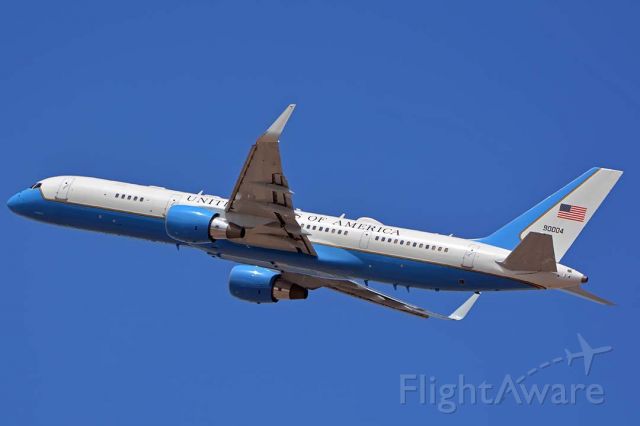 Boeing 757-200 (99-0004) - Boeing VC-32A 99-0004 departed from Phoenix Sky Harbor carrying the body of John McClain to Joint Base Andrews, Maryland at 12:48 PM on August 30, 2018.