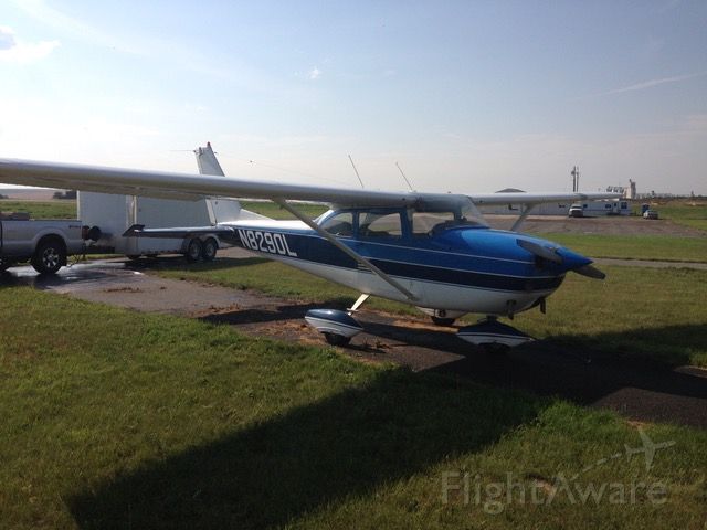 Cessna Skyhawk (N8290L) - Fast 172 