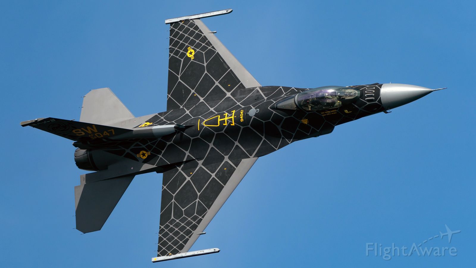 Lockheed F-16 Fighting Falcon (94-0047) - The F-16 demo team showing off their new demo livery at the 2020 HAPO “Over the River” Airshow.