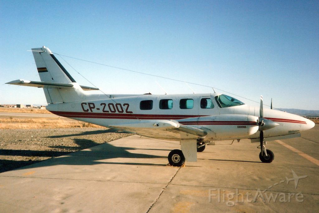 Cessna T303 Crusader (CP-2002) - Seen here on 9-Jul-93.  Reregistered N64WA 28-May-96.