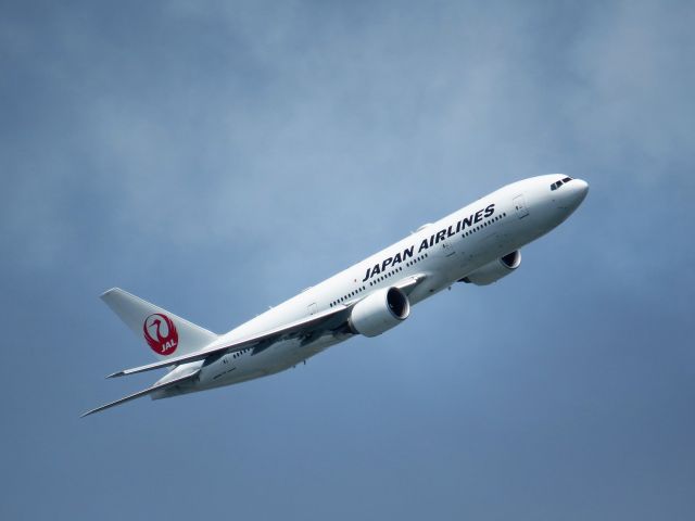 Boeing 777-200 — - Shot while on Star of Honolulu whale watching cruise. 