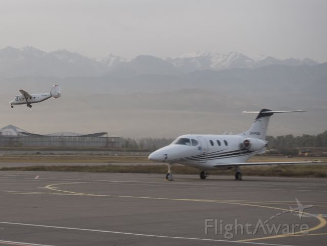 UPA2807 — - 27 SEP 2017. Landing runway 05L