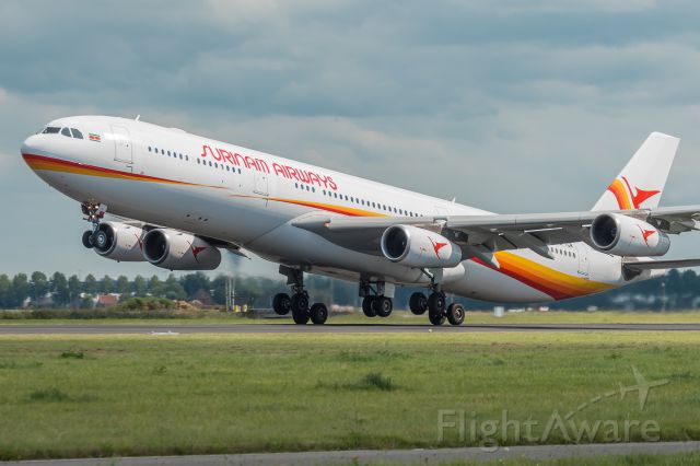 Airbus A340-300 (PZ-TCR)