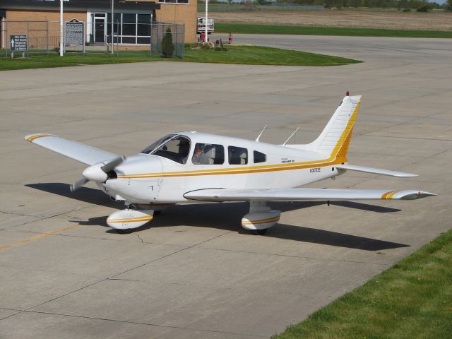 Piper Cherokee (N3053E)