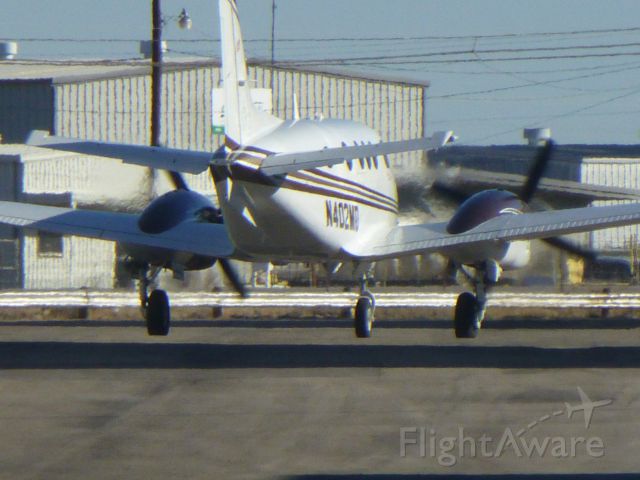 Beechcraft King Air 90 (N402MD)