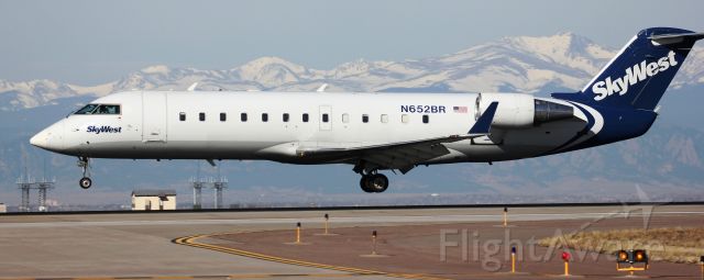 Canadair Regional Jet CRJ-200 (N652BR) - Landing on 16L.