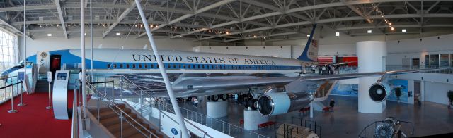 N27000 — - Air Force One Exhibit at Reagan Library, Simi Valley, CA USA