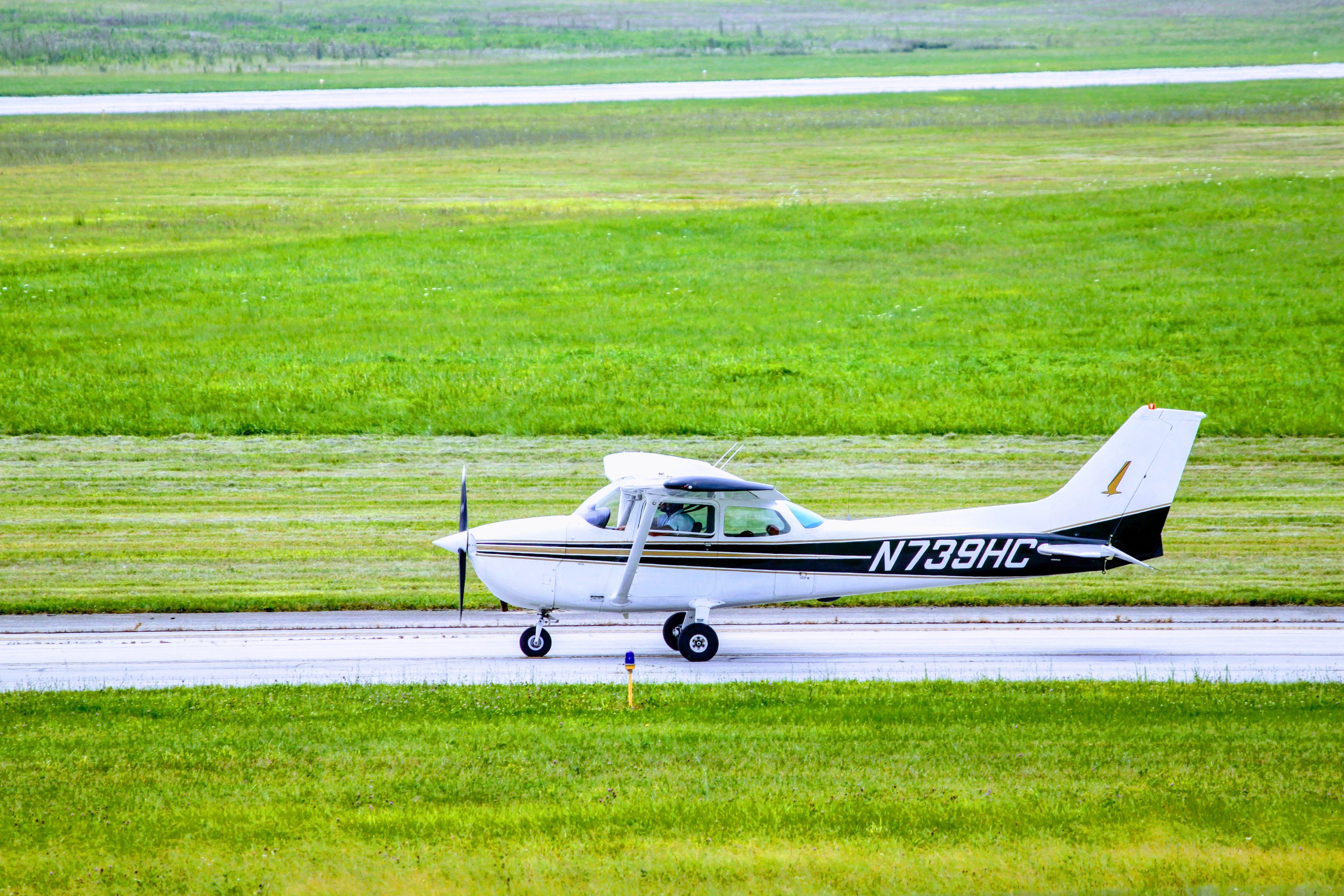 Cessna Skyhawk (N739HC) - Dayton Wright Brothers Airport 2017