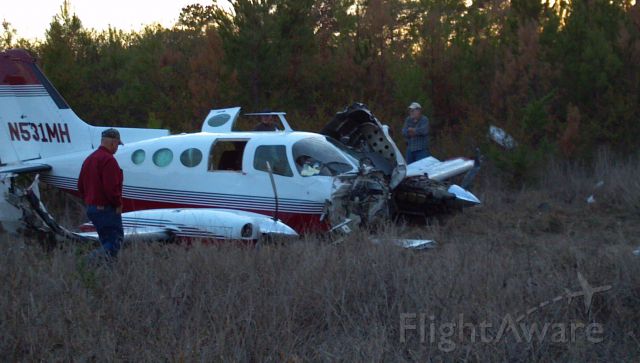 Cessna 401 (N531MH) - Plane had an off runway accident at Gladewater (TX) airport (07F) on Nov. 12, 2011. a rel=nofollow href=http://www.kltv.com/story/16025031/off-runway-landing-incident-at-gladwater-airporthttp://www.kltv.com/story/16025031/off-runway-landing-incident-at-gladwater-airport/a