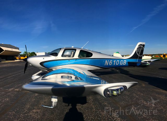 Cirrus SR-22 (N610GB) - Wisconsin Hamburger Social Fly-In 2017