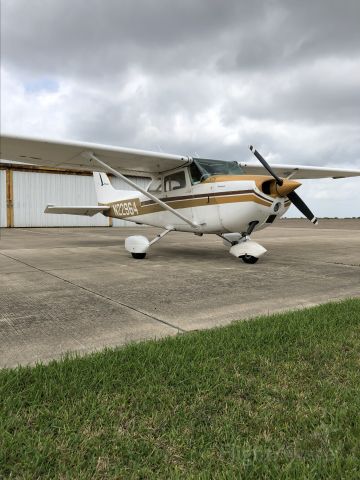 Cessna Skyhawk (N22964)