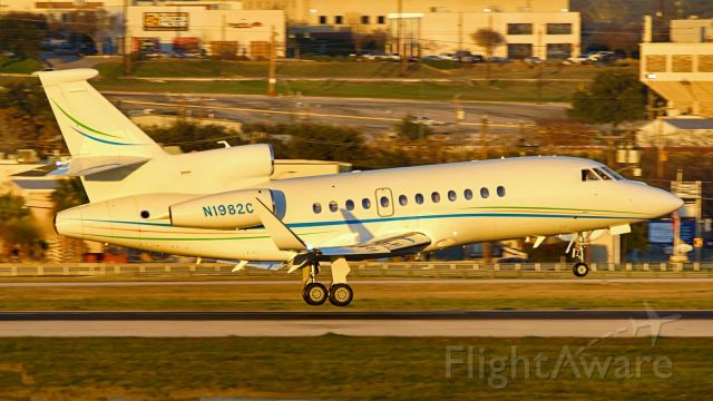 Dassault Falcon 900 (N1982C) - 13R arrival just before sunset.