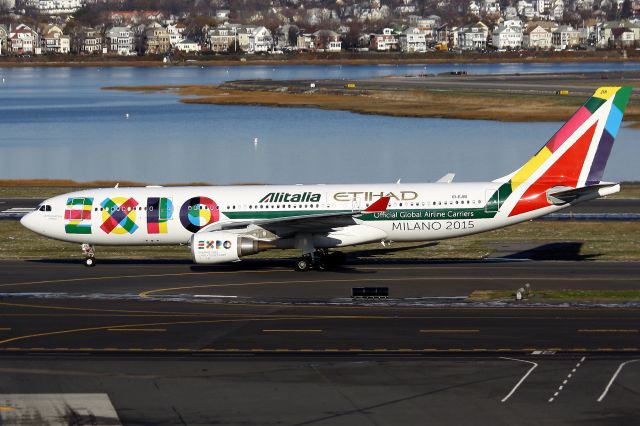 Airbus A330-200 (EI-EJM) - Alitalias newest livery making its first visit to Boston