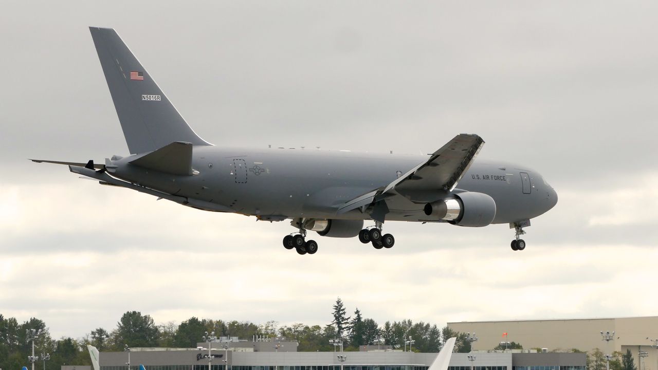 1746033 — - BOE47 a KC-46A on final to Rwy 16R to complete a flight test on 8.18.19.  (#17-46033 / ln 1147 / cn 34113).