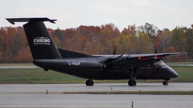 de Havilland Dash 8-100 (C-FGCP) - MBK870 YMX-YLS