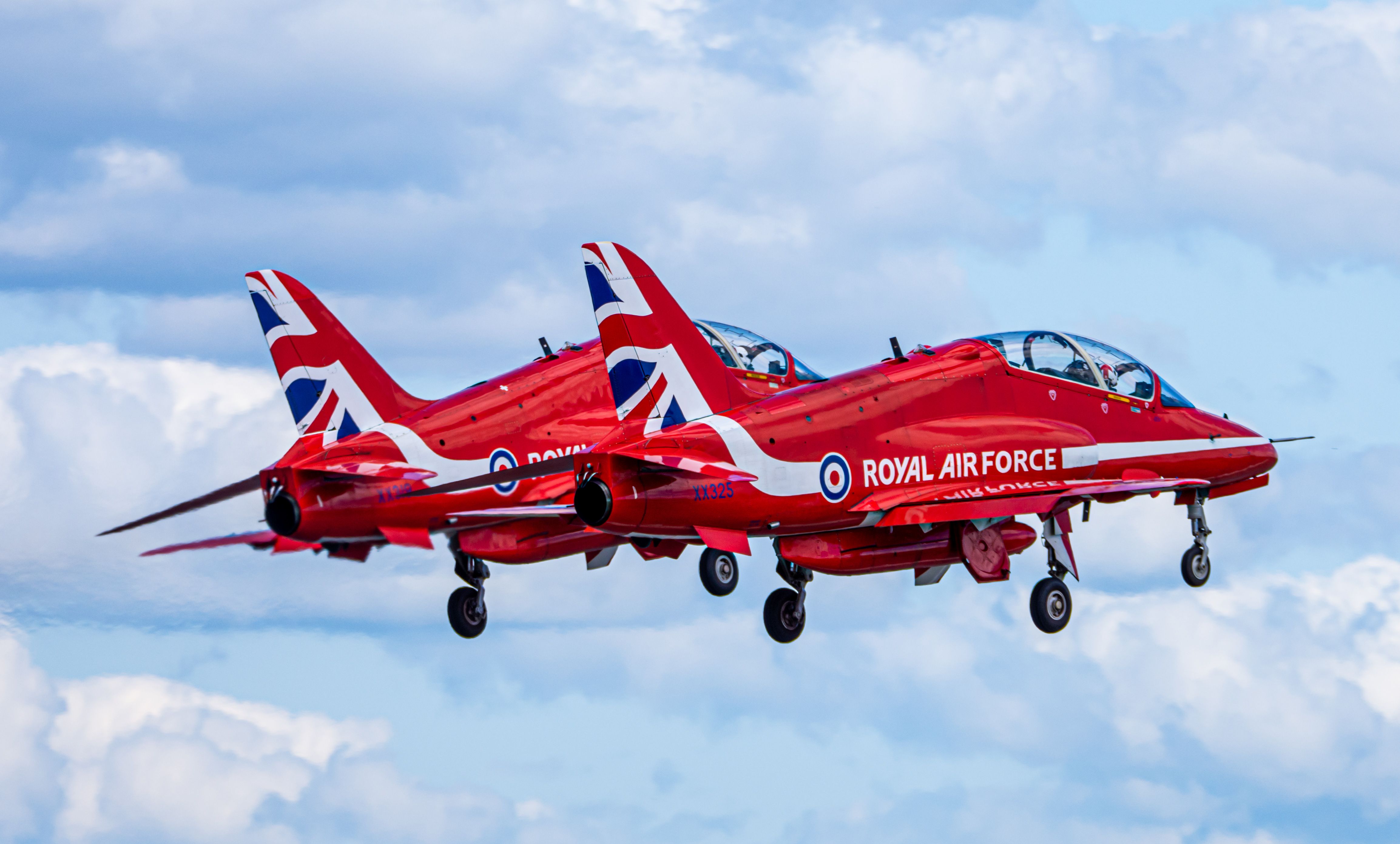 — — - Royal Air Force Red Arrows at the 2019 New York International Airshow