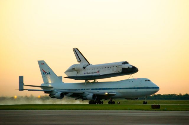 N905NA — - Space Shuttle Endeavour departs Houston Ellington Field at sunrise on September 20, 2012