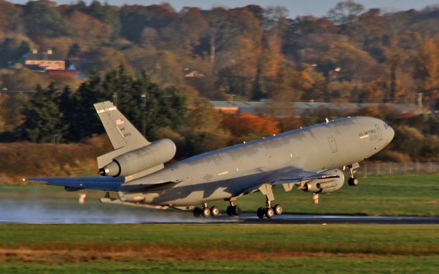 86-0033 — - finally departing shannon after being here for over a week,travis kc-10a 86-0033 28/10/15.