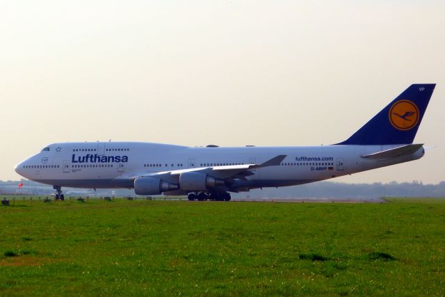 Boeing 747-400 (D-ABVP)