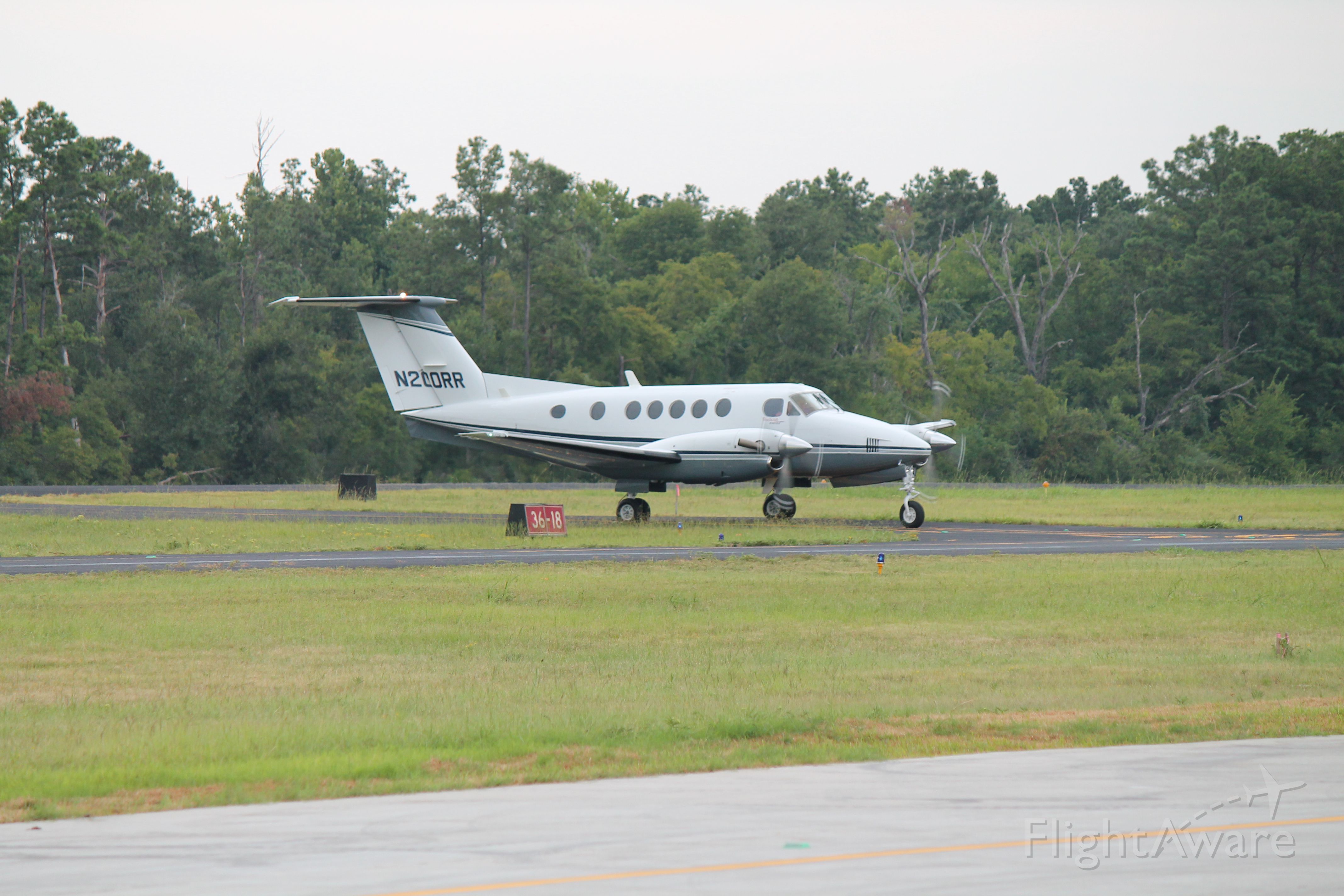 Beechcraft Super King Air 200 (N200RR) - Just after landing at Huntsville, Texas