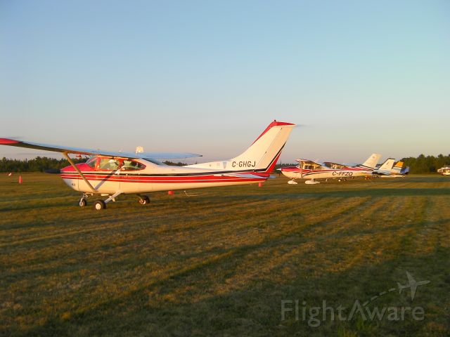 Cessna Skylane (C-GHGJ) - Stanley Sport Aviation 