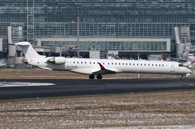 Bombardier CRJ-1000 (EC-LOX)