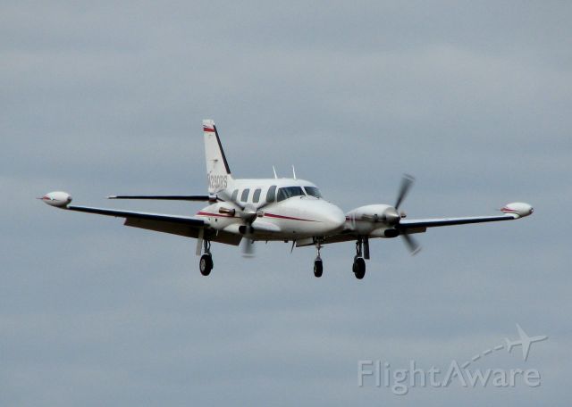 Piper Cheyenne (N290RS) - Landing on 14 at Downtown Shreveport.
