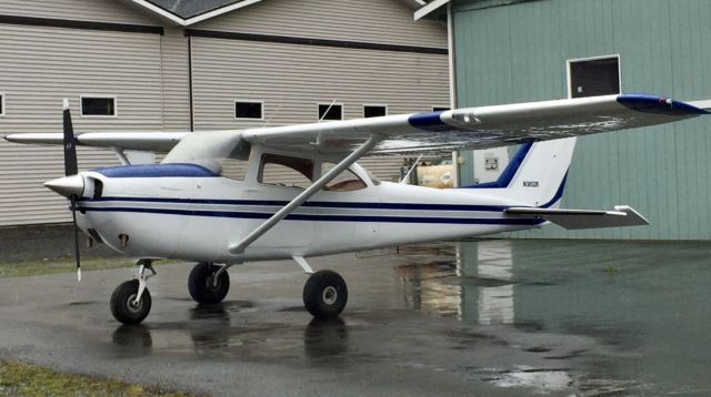 Cessna Skyhawk (N3852R)