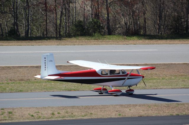 Cessna Skyhawk (N4090F)