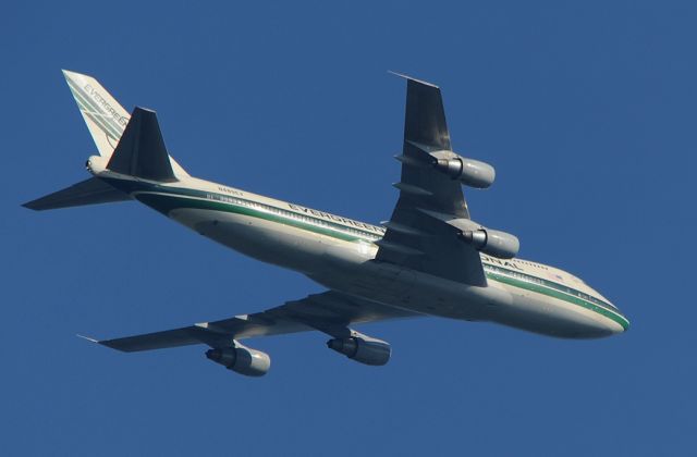 Boeing 747-200 (N489EV)