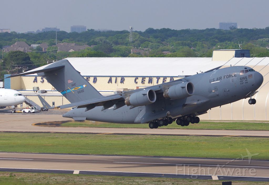 Boeing Globemaster III (06-6165) - C-17 departing DAL for Joint Base Andrews. Was at DAL in support of Vice President Mike Pence's visit (View in "full" for highest image quality)