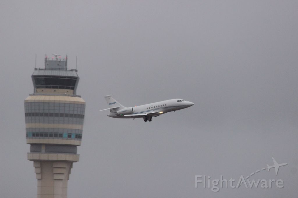 Dassault Falcon 2000 (N855DG) - Taking off in Atlanta