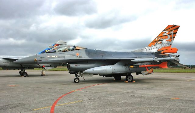 Lockheed F-16 Fighting Falcon — - General Dynamics (SABCA) F-16AM Fighting Falcon Belgian, Landivisiau Naval Air Base (LFRJ)