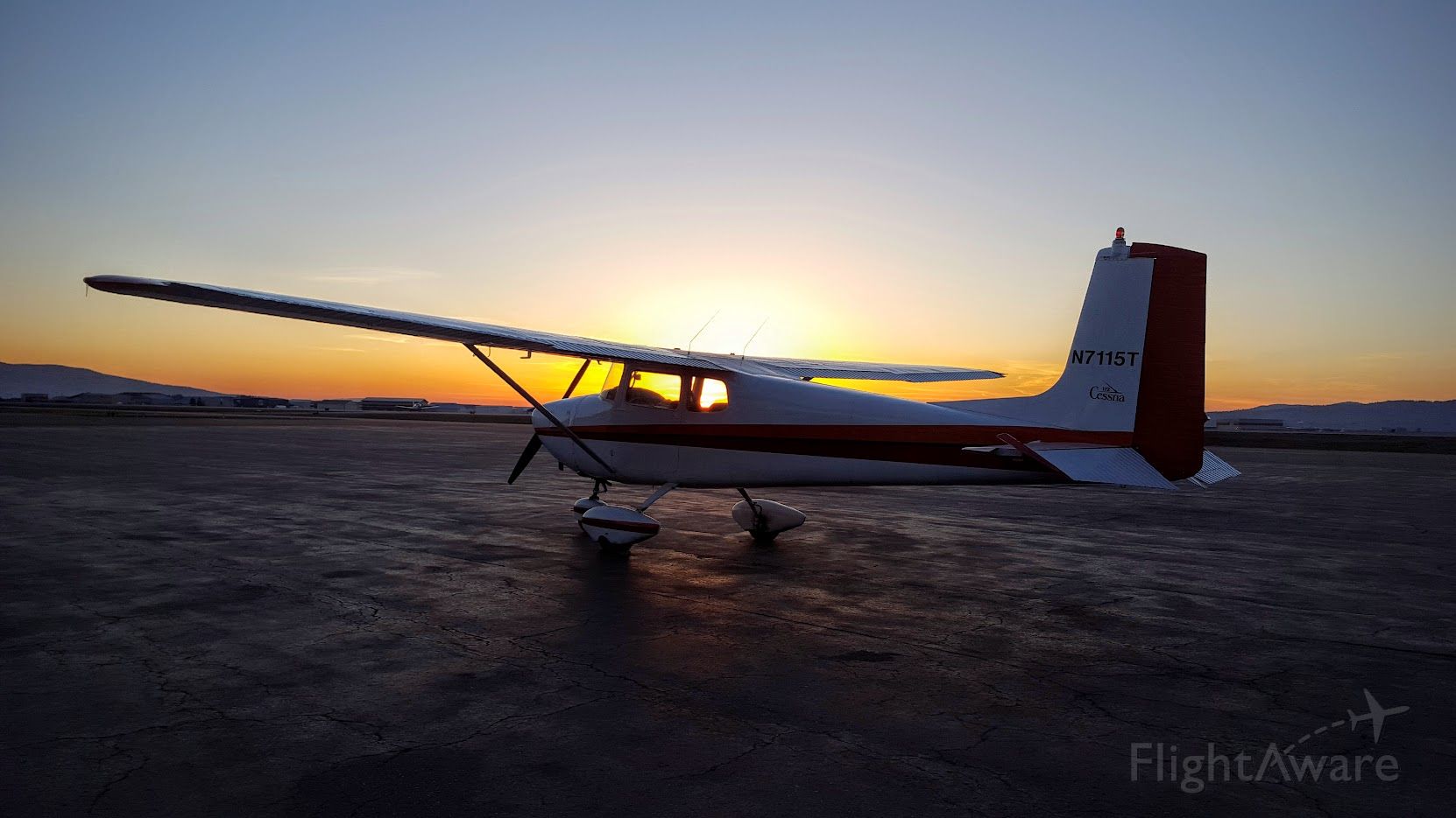 Cessna Skyhawk (N7115T)