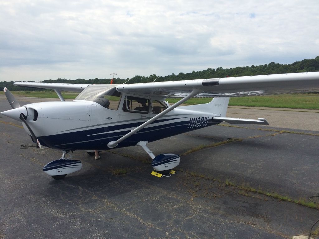 Cessna Skyhawk (N119PW)